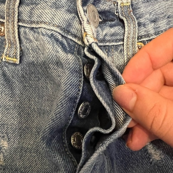 Levi’s Wedgie Straight Leg Distressed Patchwork Jeans 24 - Picture 7 of 7